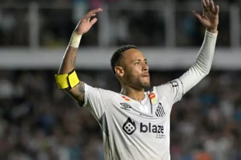 رئيس سانتوس: تواجد نيمار في كأس العالم أمرًا ضروريًا