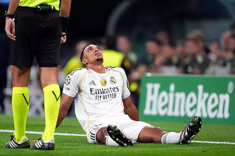 مستقبل غامض ينتظر أرنولد مع ريال مدريد